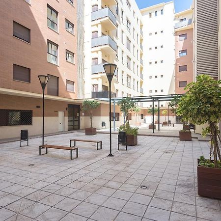 Colon12 Urban Apartment マラガ エクステリア 写真