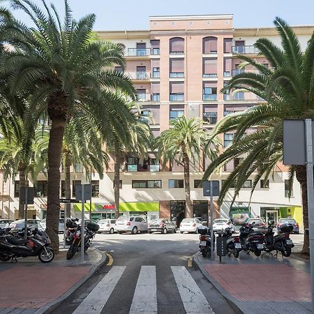 Colon12 Urban Apartment マラガ エクステリア 写真
