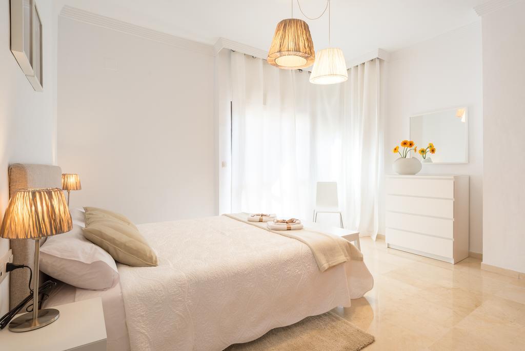 Colon12 Urban Apartment マラガ エクステリア 写真
