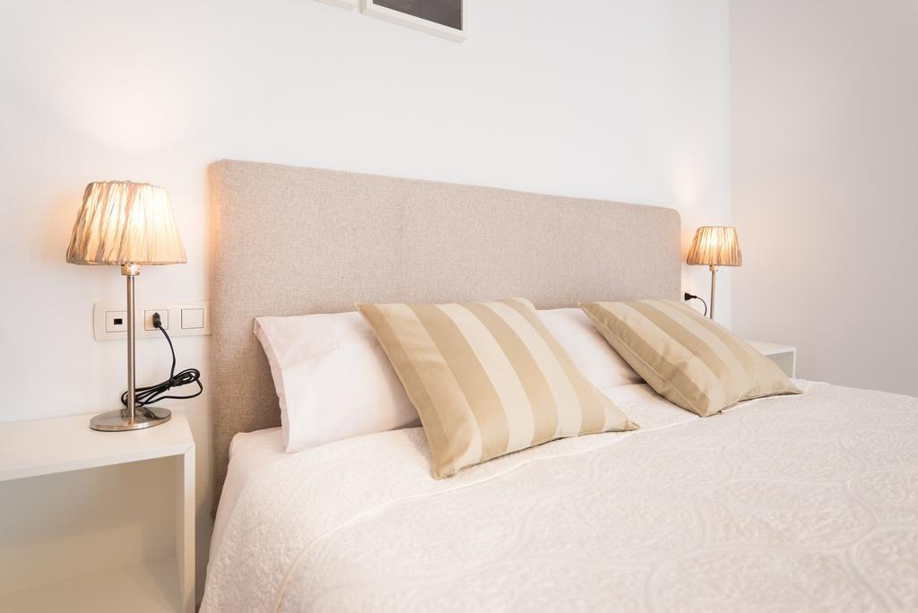 Colon12 Urban Apartment マラガ エクステリア 写真
